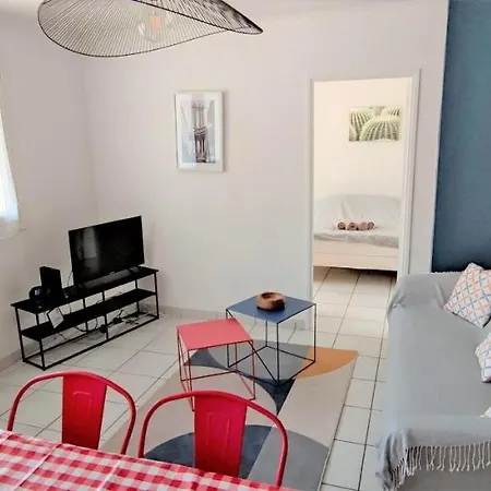 Appartement Bel En Centre Ville D'aix Avec 3 Chambres Et Parking Gratuit