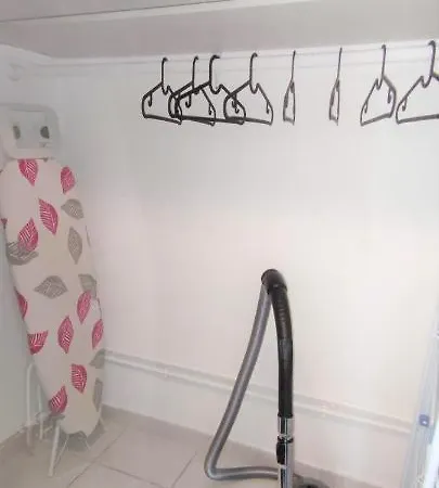Appartement Bel En Centre Ville D'aix Avec 3 Chambres Et Parking Gratuit